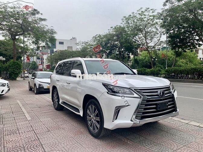 Lexus Lx570 màu trắng nội thất nâu nappa.