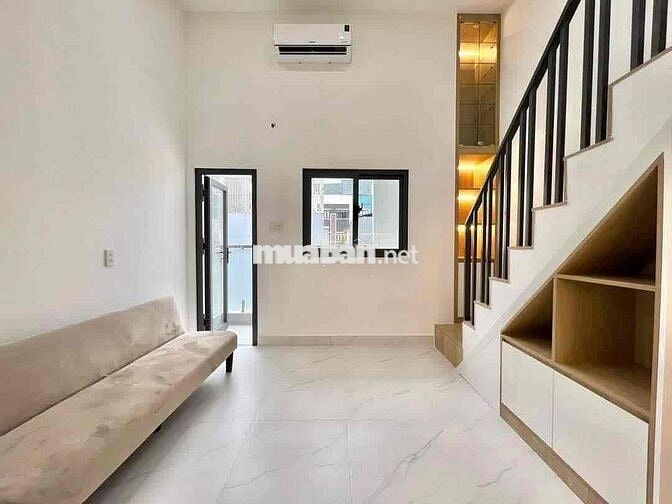 Có Gác Mới 100% Đầy Đủ Nội Thất - Ngay Hoàng Hoa Thám, HVHK