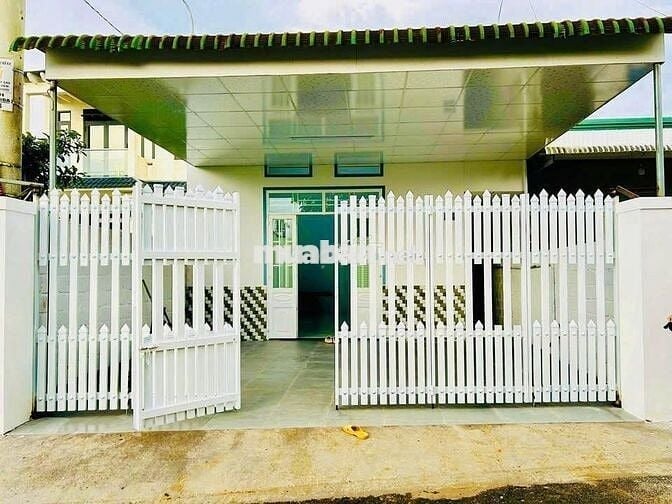 🔥SIÊU PHẨM🔥Mặt Tiền Bà Điểm Nhà C4 Giá 820 Triệu Sổ Sẵn DT 119M2.