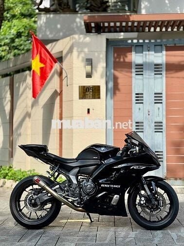 Yamaha R7 Full black
