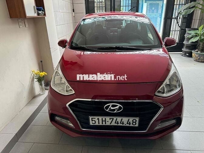 Hyundai Grand i10 số tự động bản full 37 ngàn km