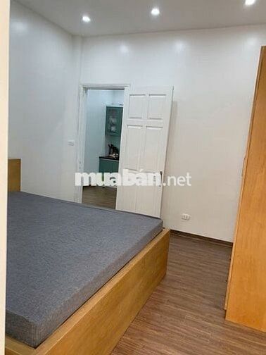 Bán Căn Hộ Tập Thể Tầng 5. Khu Nghĩa Tân. 70m2 Fuil Nội Thất.