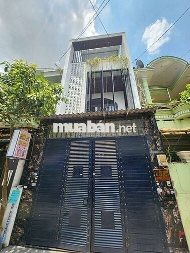 Mặt tiền đường số . Đường thông 3 đường lớn