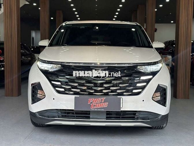 Hyundai Custin 2023 Cao Cấp 2.0T,màu trắng,21000km