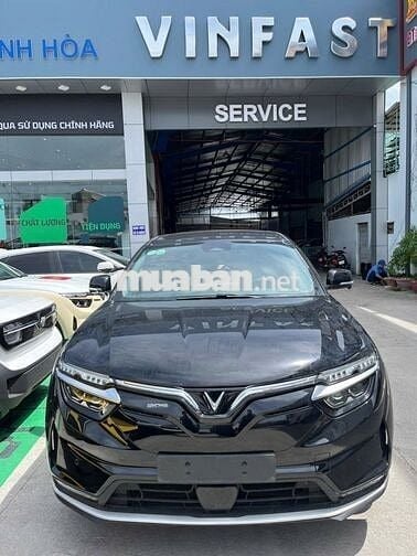 VinFast VF8 2023 Eco - 49000 km