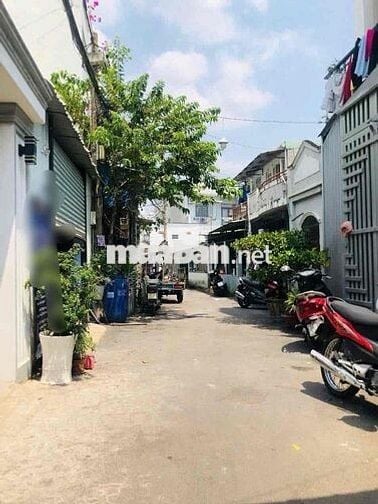 Nhà C4 - 2pn- Cách mt vài Bước Chân - Giá tốt- Vị trí đẹp