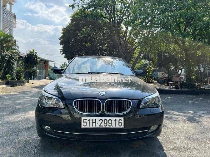 BMW 530i
