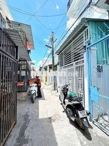 GIẢM GIÁ 100 TR BÁN NHANH - BÁN NHÀ 2 LẦU - 4 PN - NGAY TT.NINH KIỀU