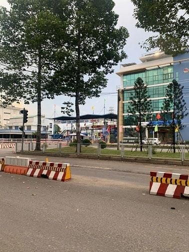 Bán gấp lô đất 2 mặt tiền đường đối diện cổng cảng C cát lái.Quận 2.
