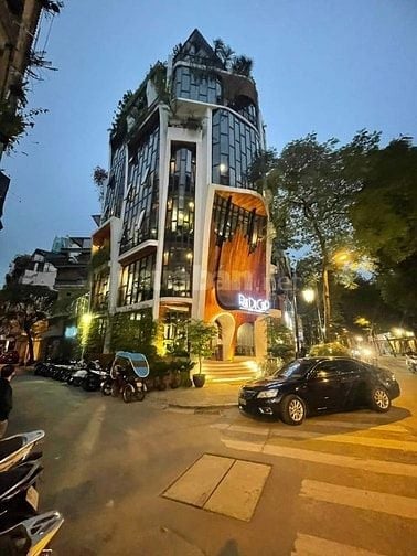 CHO THUÊ NHÀ LÔ GÓC KĐT LINH ĐÀM - HOÀNG MAI