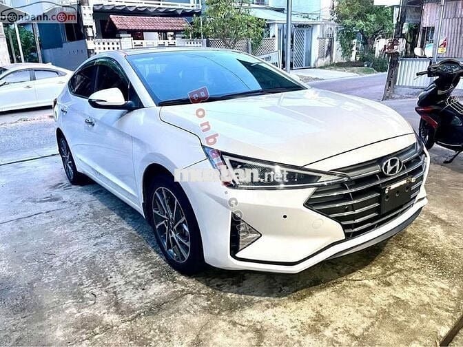 Hyundai Elantra 2.0 đời 2021 - 38500km máy móc rin