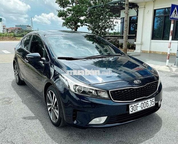 Kia Cerato 2017 1.6 AT - 90000 km