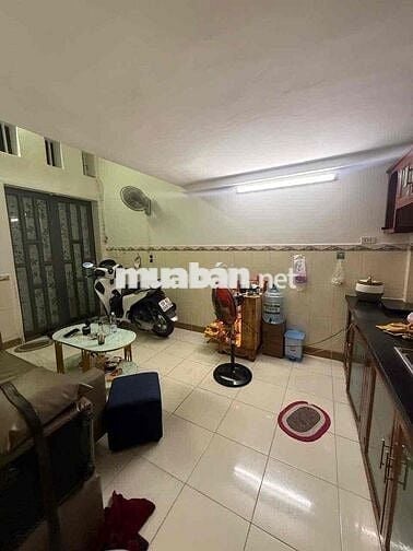 Nhà thuê Nguyên căn Trệt ,lầu -30m