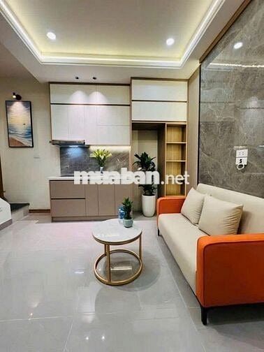 Bán Nhà Ngõ Quỳnh 20M x 4T, MT: 4M Giá 4,7 Tỷ. 20m ra mặt phố Bạch Mai