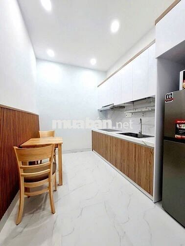 Nhà mới full nội thất ,vào ở ngay.