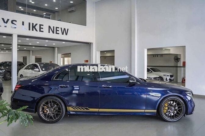 E300 AMG 2019 + Đồ chơi hơn 250tr