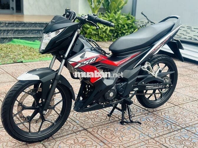 Sonic zin odo 18k km, đẹp như mới
