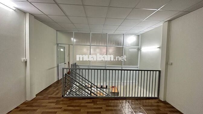 Cho thuê nhà MT đường Thạnh Lộc 16 DT 85m2, 8tr/tháng chính chủ