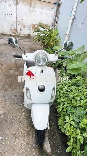 Vespa nhập ý .giấy tờ đầy đủ….xe đẹp