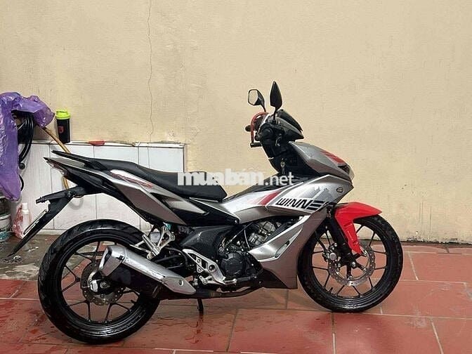 xe giấy tờ đấu giá