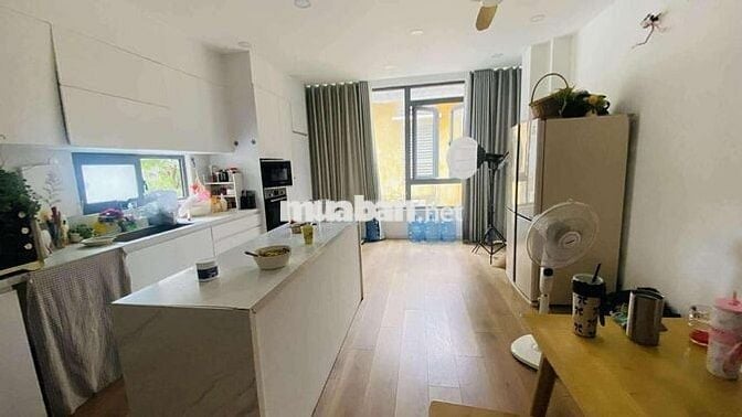 2 mặt hẻm xe hơi + ngủ nhà .1/Nguyễn Hữu Cảnh , P 22 Bình Thạnh .
