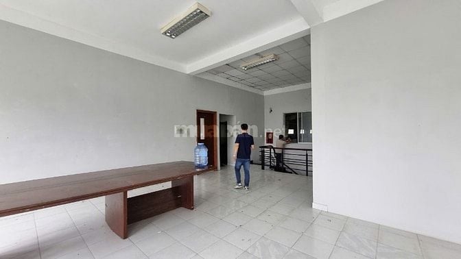 Cho thuê kho xưởng 4.500m2,  KCN Long Hậu , Long An, có PCCC tự động