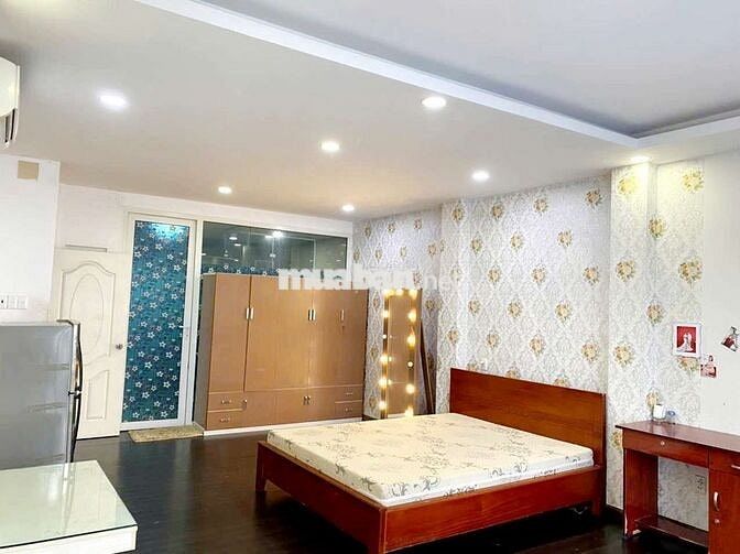 Phòng ~27m2, full nội thất, HXH 382 Lê Hồng Phong P1 Q10