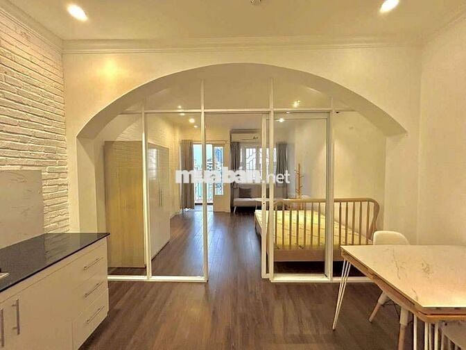 Căn Hộ 1 Phòng Ngủ Ban Công Siêu Đẹp Ngay Cầu Khánh Hội Quận 4