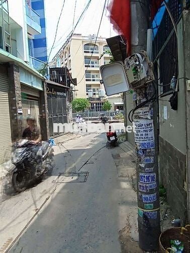 TKTQ 76M2 SÁT MẶT TIỀN KÊNH NƯỚC ĐEN 5 TẦNG ĐANG KD PHÒNG TRỌ 9,8 TỶ