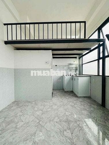 PHÒNG DUPLEX CÓ MÁY LẠNH, CỬA SỔ TRỜI- 20m2- GẦN ĐẠI HỌC GIA ĐỊNH