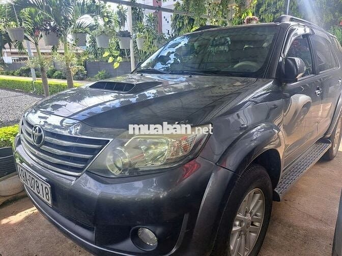 Toyota Fortuner 2013 - Xám - 360700 km