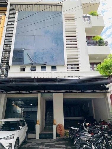 ✨⭐️Nhà mặt tiền phố Tây Phạm Viết Chánh_gần Ba Son Q1_8x22_thang máy