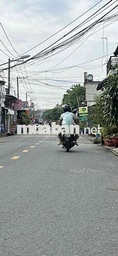 cần bán nhà Dĩ An , Bình Dương , TPHCM mới