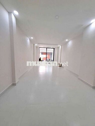 Cho thuê nhà nguyên căn mặt tiền đường Thành Thái quận 10