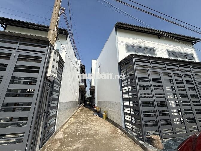 Nhà Chính chủ cần bán gần ngay Cầu Lớn, Alo e dẫn xem nhà trực tiếp