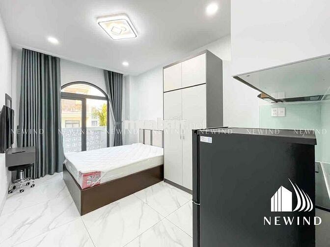 Căn hộ full nội thất có ban công siêu có gu kế bên Phú Mỹ Hưng