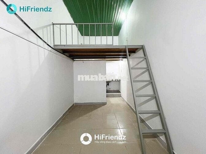 Đang trống 2p giá rẻ - Gác cao 2m - Sẵn máy lạnh - Ở liền được