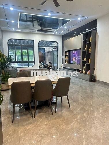 BÁN NHÀ MẶT TIỀN 1 TRỆT 1 LẦU P TÂN MAI NGAY BỆNH VIỆN HOÀN MỸ 137M2
