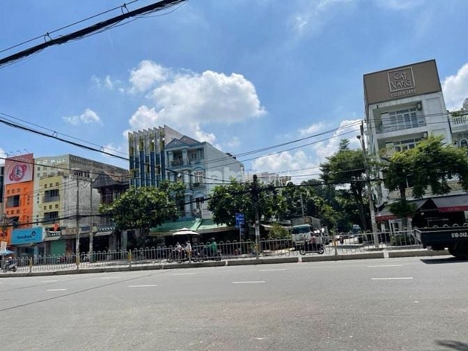 Cho thuê góc 2MT 282 đường Tên Lửa, DT 12 x 20m,  giá 85 tr/tháng