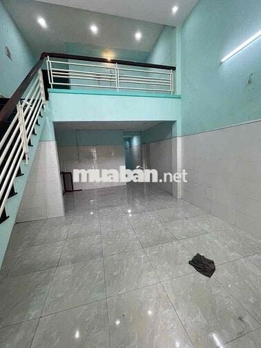 nhà 4x14m 1 trệ 1 lửng 2 phong ngủ 2wc, hẻm xe hơi