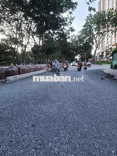 ĐẤT NGAY KHU DÂN CƯ KHANG ĐIỀN THÔNG AN DƯƠNG VƯƠNG XÂY MỚI Ở VÀ KD