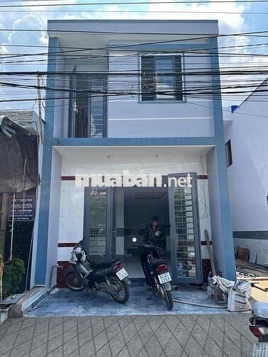 Nhà đẹp giá rẻ ngay chợ , kcn Tân Đức , Tân Đô