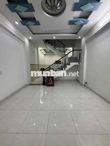 nhà 4x16m 3 tầng Full Nội Thất có 4 phong ngủ 5wc, hẻm xe tải