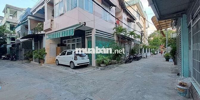 Cho thuê nhà kiệt oto Trưng Nữ Vương, Hải Châu