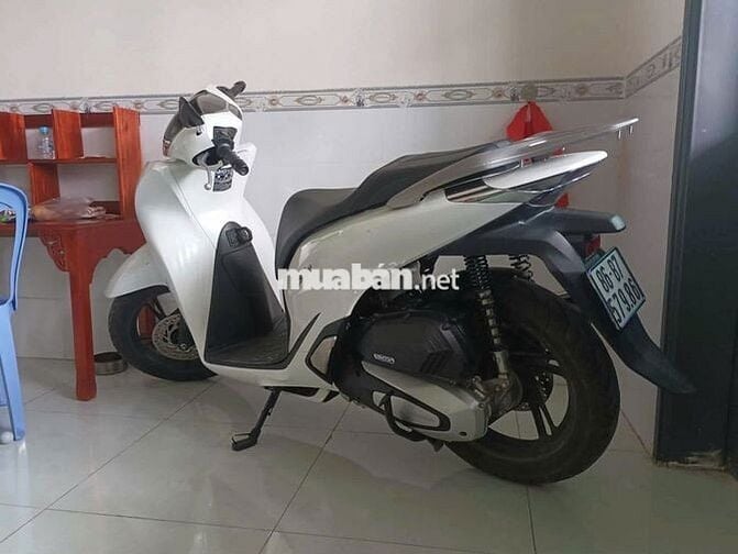 Cần bán chiếc xe trùm mềm vì 1 số công việc