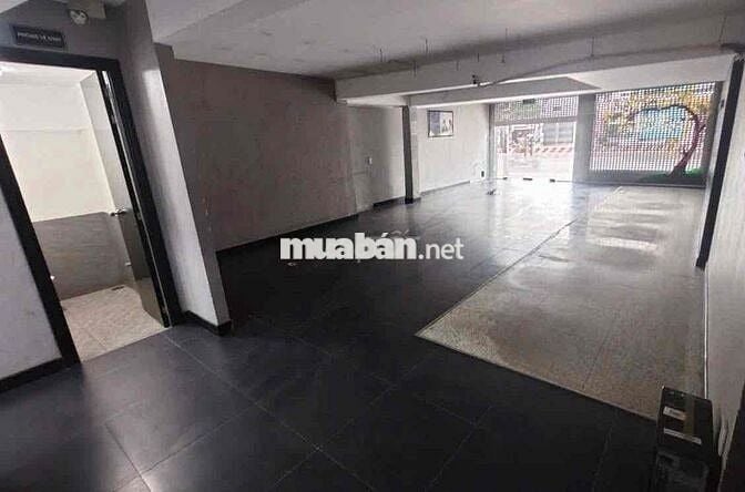 Cần cho thuê gấp nhà nguyên căn ở Huỳnh Tấn Phát diện tích 150m2