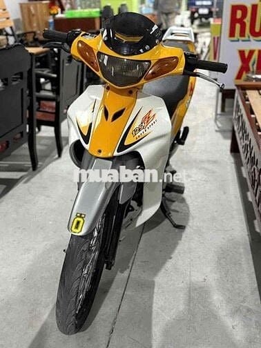 Kẹt tiền bán xe Yaz