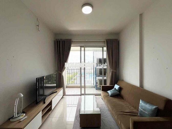 căn hộ 2 phòng ngủ 2WC. chung cư Golden Mansion. gần sân bay TSN