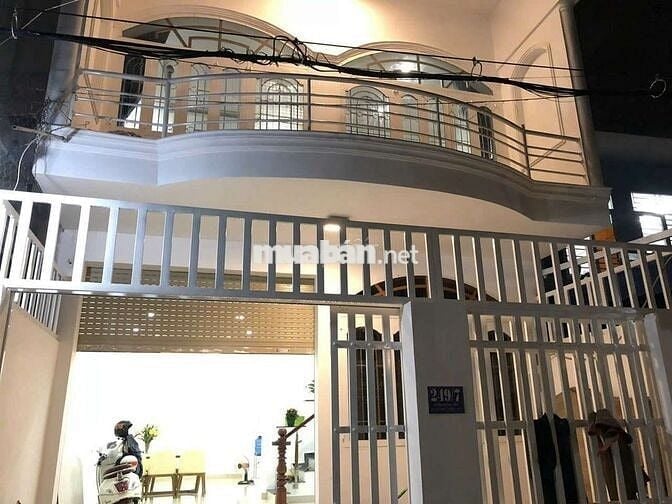 NHÀ HẺM XE HƠI KHU VỰC AN NINH GẦN TRƯỜNG HỌC PHAN BỘI CHÂU GIÁP GV