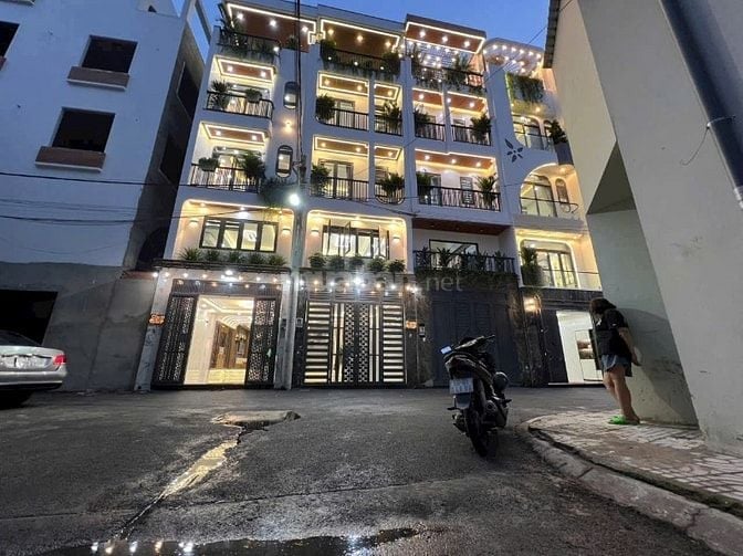  NHÀ ĐẸP 2 CĂN LIỀN KỀ MỚI XÂY , SÁT KHU CÔNG VIÊN LỚN 150HA